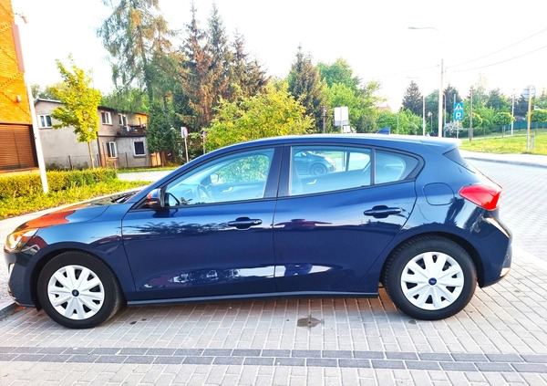 Ford Focus cena 39700 przebieg: 175998, rok produkcji 2019 z Warszawa małe 301